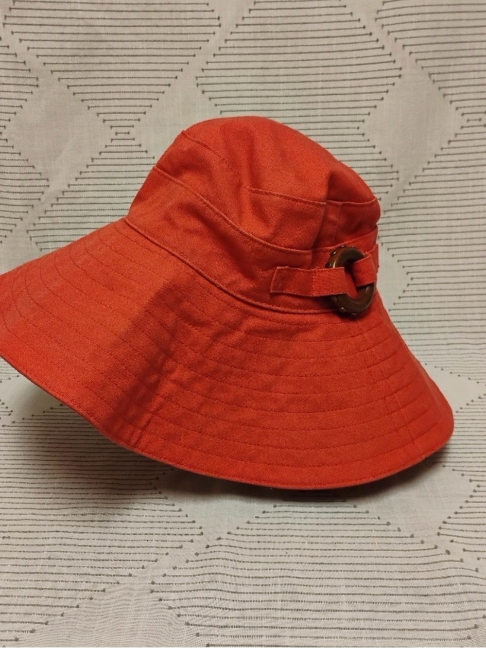 Wide Brim Sun Hat with Decorative Buckle